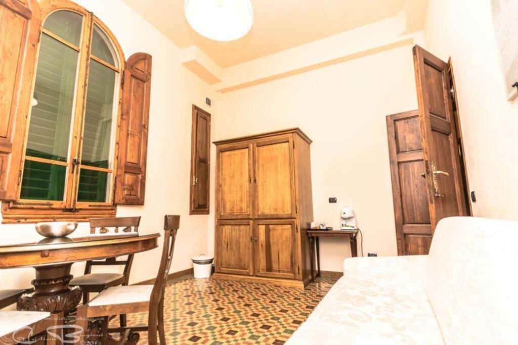 Comfy Portion Of Property By Villa Il Mosaico Florence Buitenkant foto